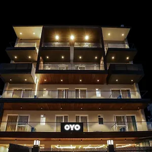 Super Townhouse Ma-32 Hotel